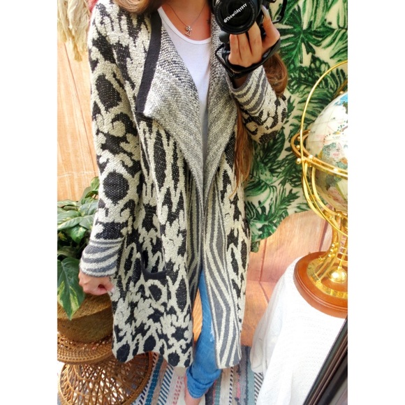 Lucky brand cozy eclectic chunky knit cardigan 🍂 - Picture 2 of 6